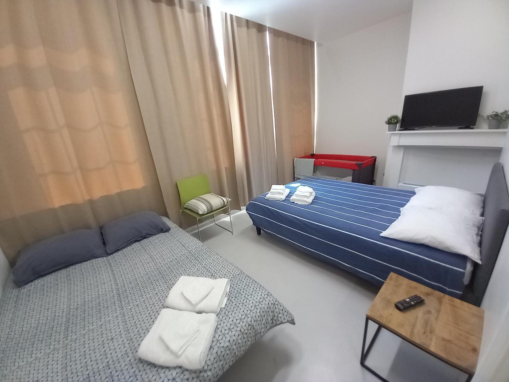 Chez Jean-Claude Bed & Breakfast Вавр Екстериор снимка